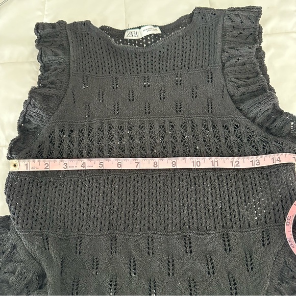 Zara Black Crochet Sleeveless Blouse - Picture 4 of 5